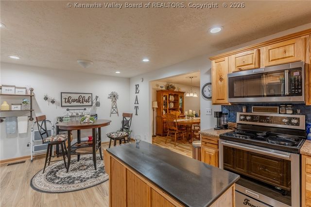 114 N Arthur Drive, Charleston, WV 25387