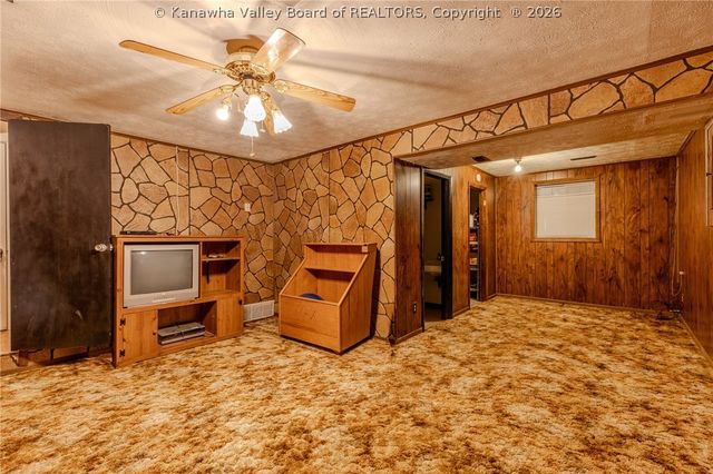 114 N Arthur Drive, Charleston, WV 25387