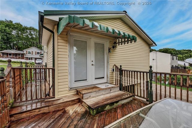 114 N Arthur Drive, Charleston, WV 25387