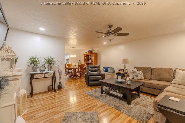 114 N Arthur Drive, Charleston, WV 25387