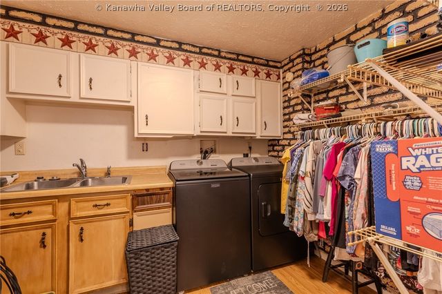 114 N Arthur Drive, Charleston, WV 25387