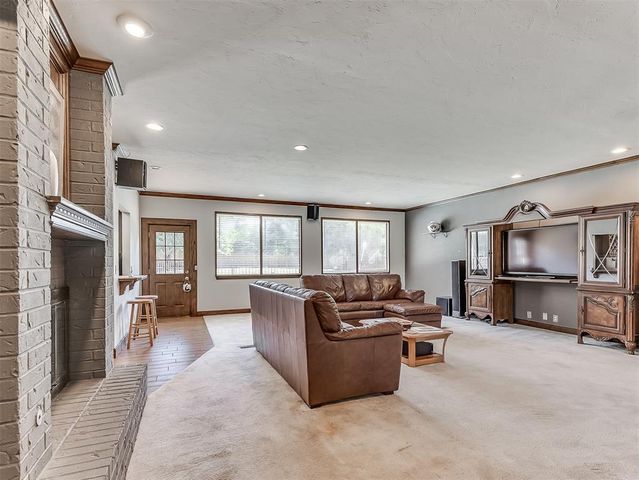 2809 Summit Drive, Edmond, OK 73034