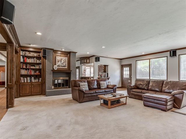 2809 Summit Drive, Edmond, OK 73034