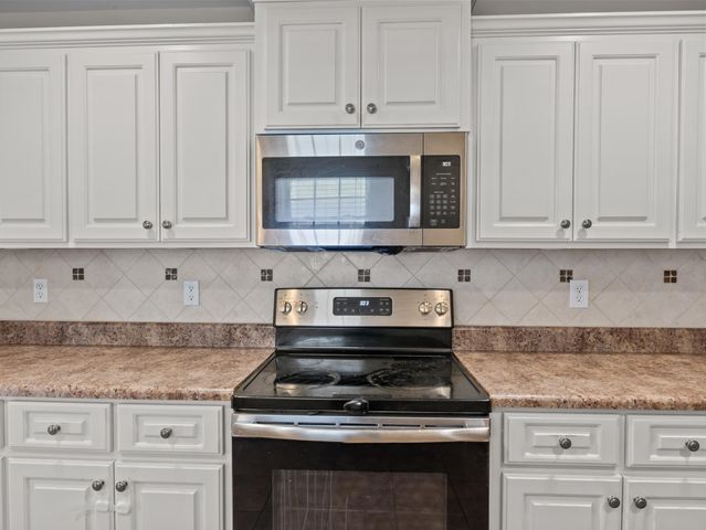 132 Whispering Hills Lane, Chesnee, SC 29323