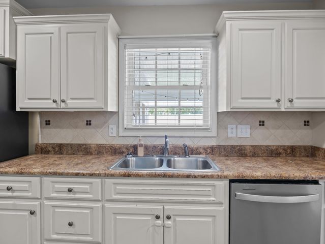 132 Whispering Hills Lane, Chesnee, SC 29323