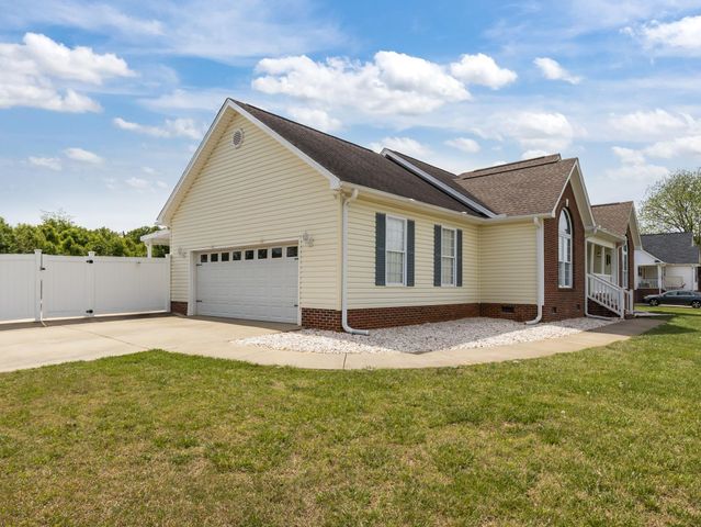 132 Whispering Hills Lane, Chesnee, SC 29323