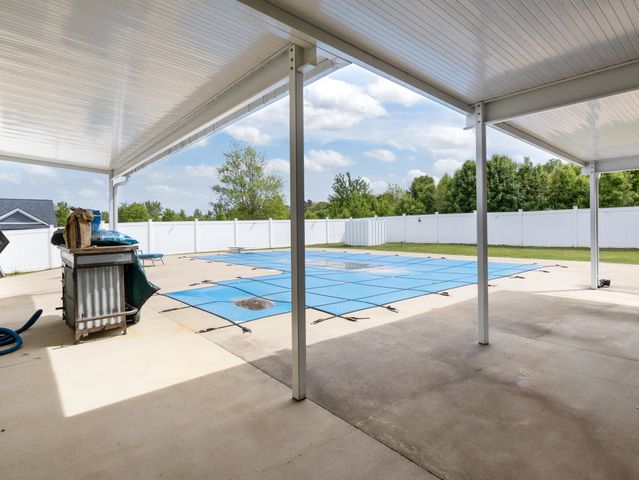 132 Whispering Hills Lane, Chesnee, SC 29323