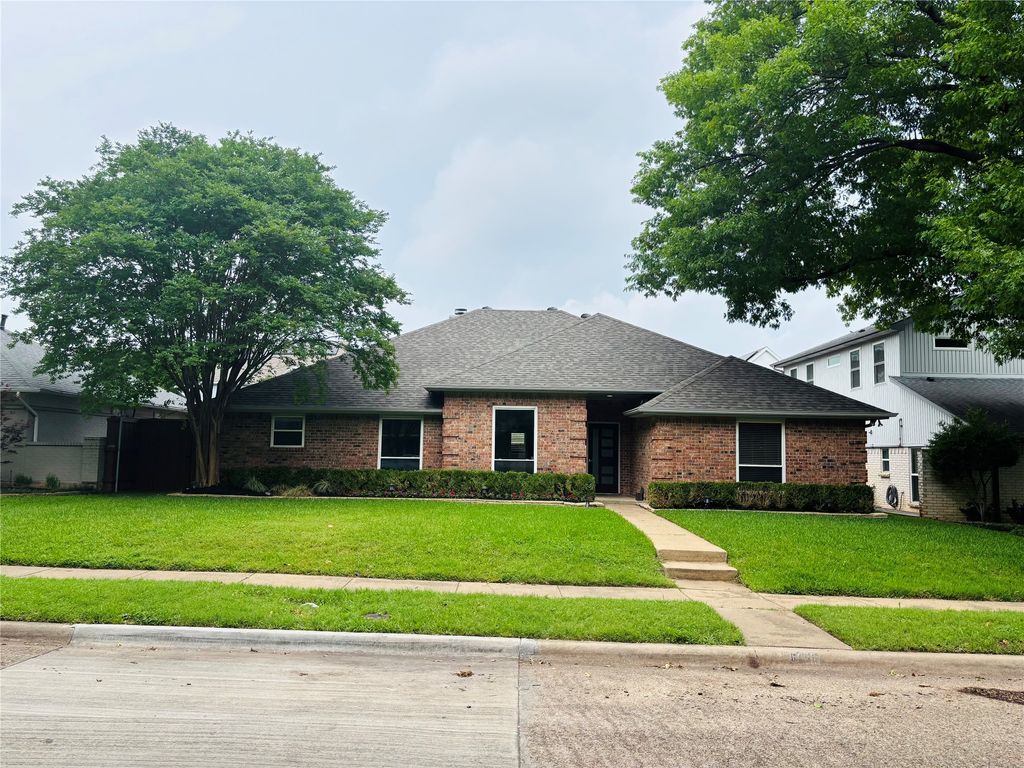 6455 Ridgemont Drive, Dallas, TX 75214