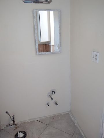 217 Rio Grande Ave, Modesto, CA 95351