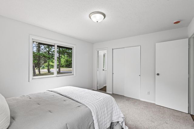 21135 Quinn Street NW, Oak Grove, MN 55011