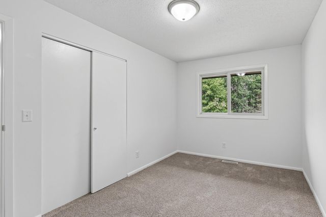 21135 Quinn Street NW, Oak Grove, MN 55011
