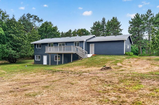 21135 Quinn Street NW, Oak Grove, MN 55011