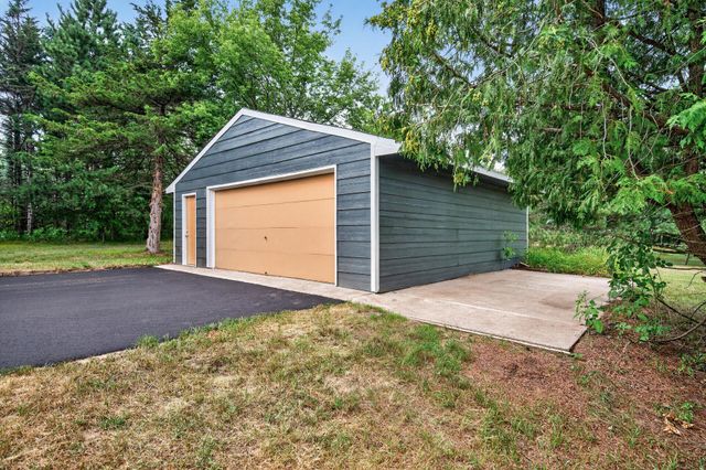21135 Quinn Street NW, Oak Grove, MN 55011
