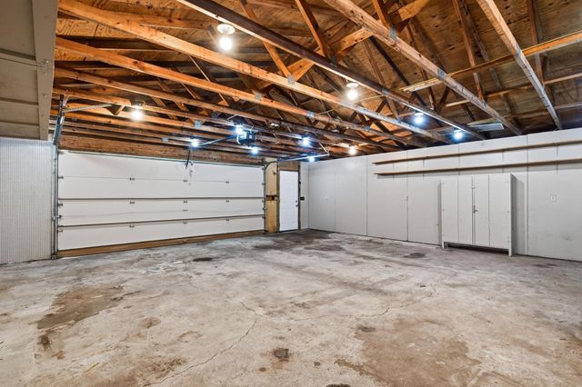 21135 Quinn Street NW, Oak Grove, MN 55011