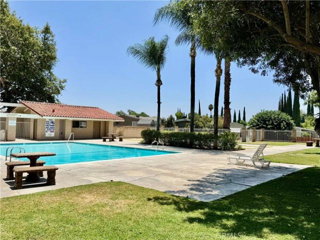 2851 S La Cadena Drive 125, Colton, CA 92324