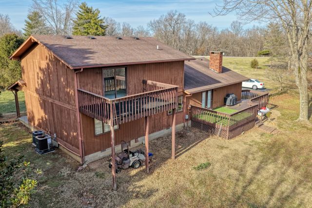 266 Brush Hill Road, Carbondale, IL 62901