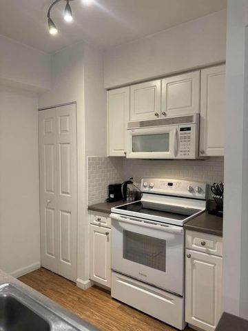 17125 N Bay Road 3102, Sunny Isles Beach, FL 33160