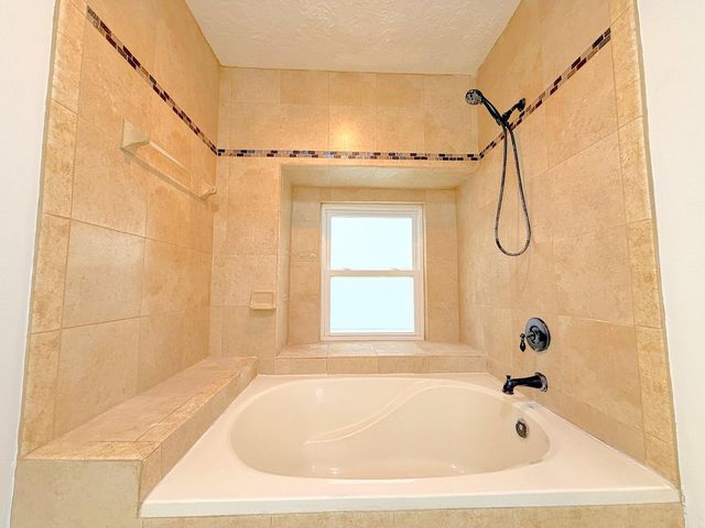 2210 Redcliff Drive, Missouri City, TX 77489