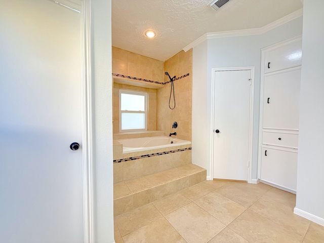 2210 Redcliff Drive, Missouri City, TX 77489