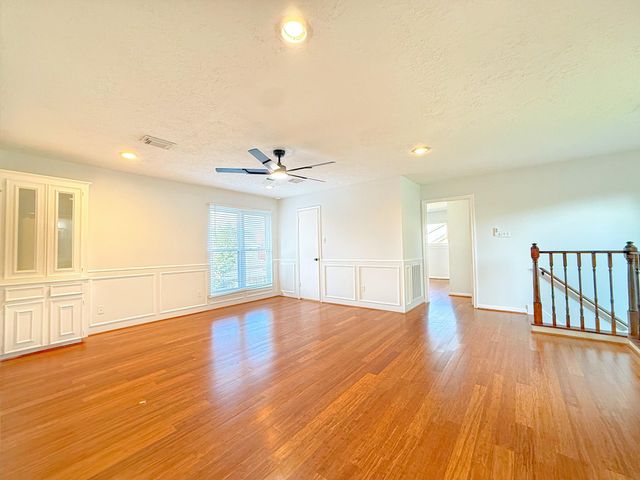 2210 Redcliff Drive, Missouri City, TX 77489
