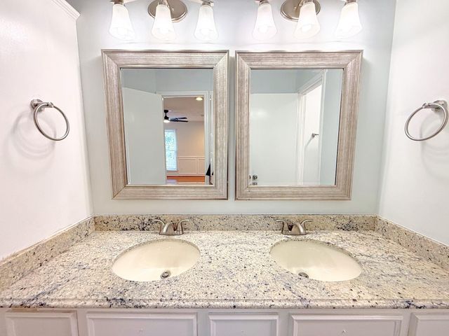 2210 Redcliff Drive, Missouri City, TX 77489