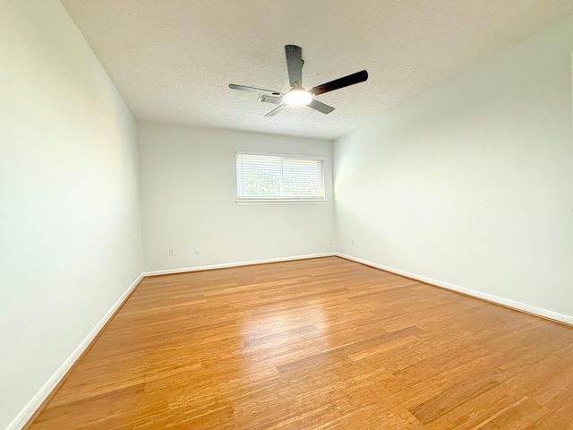 2210 Redcliff Drive, Missouri City, TX 77489