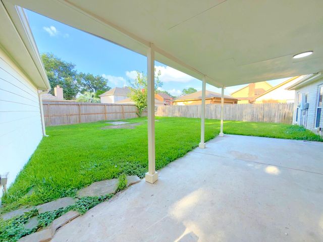 2210 Redcliff Drive, Missouri City, TX 77489
