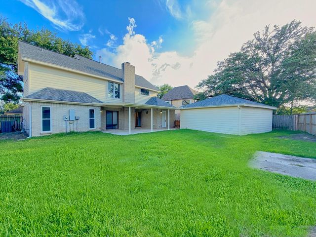 2210 Redcliff Drive, Missouri City, TX 77489