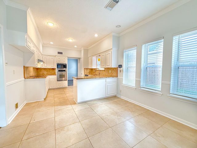 2210 Redcliff Drive, Missouri City, TX 77489