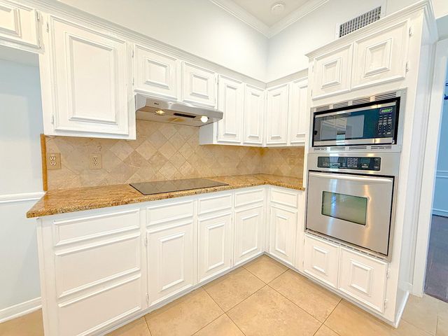 2210 Redcliff Drive, Missouri City, TX 77489