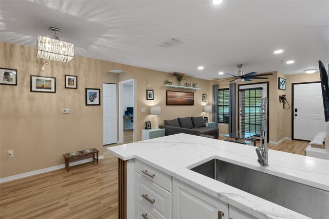 8809 MANOR LOOP 101, Lakewood Ranch, FL 34202