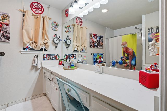 1105 Charles Street, Weatherford, TX 76086