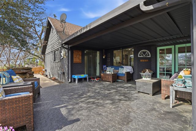 1105 Charles Street, Weatherford, TX 76086