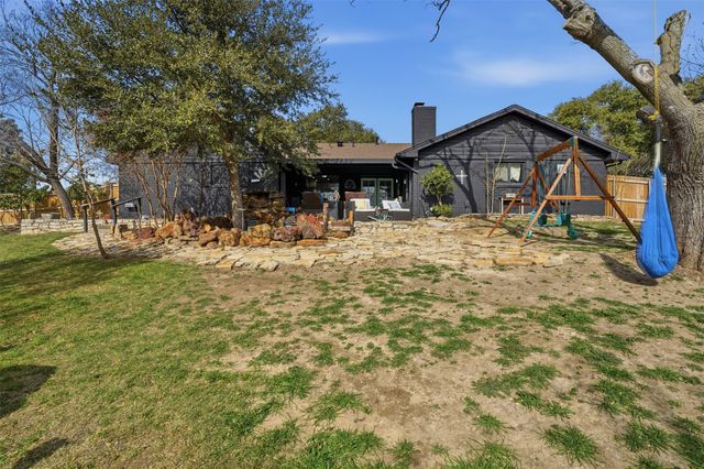 1105 Charles Street, Weatherford, TX 76086