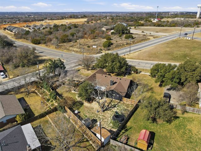1105 Charles Street, Weatherford, TX 76086