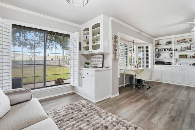 1105 Charles Street, Weatherford, TX 76086