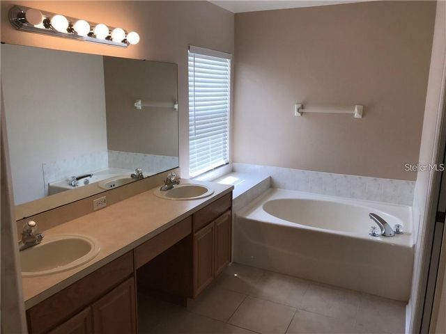 2622 ALLWOOD AVENUE, Valrico, FL 33596