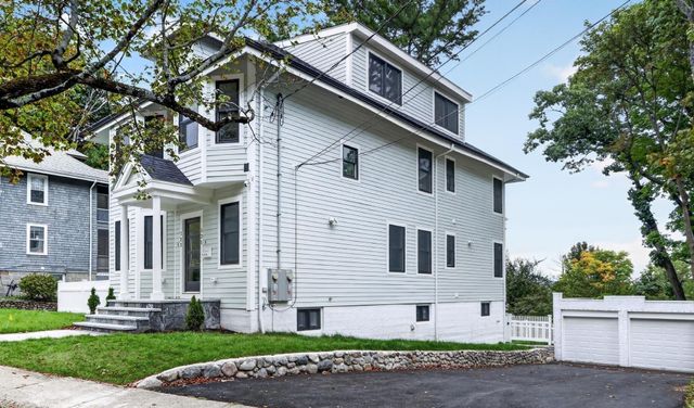 123 Mount Vernon Street 1, Newton, MA 02465