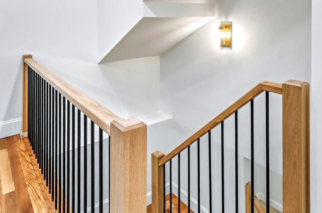 123 Mount Vernon Street 1, Newton, MA 02465