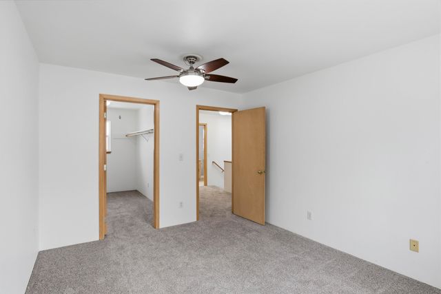 467 Tulipan Way, Talent, OR 97540