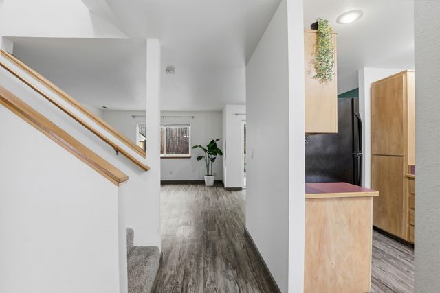 467 Tulipan Way, Talent, OR 97540