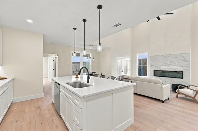 144 College Street S, Keller, TX 76248