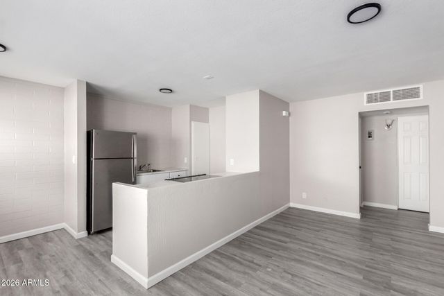 405 S PRIEST Drive 6, Tempe, AZ 85281