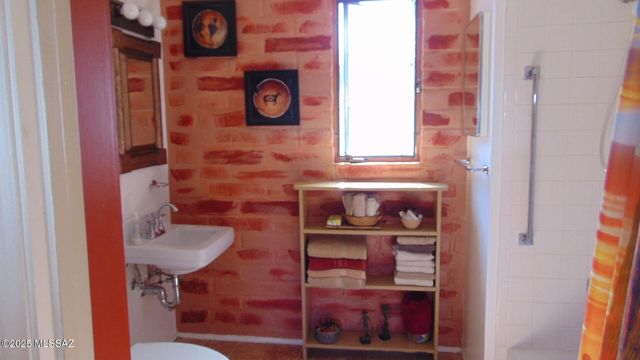 211 W Camino Manzana Unit B, Green Valley, AZ 85614