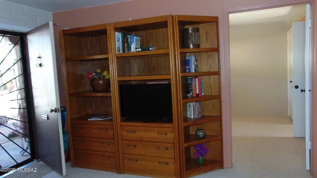 211 W Camino Manzana Unit B, Green Valley, AZ 85614