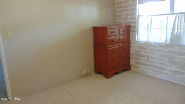 211 W Camino Manzana Unit B, Green Valley, AZ 85614