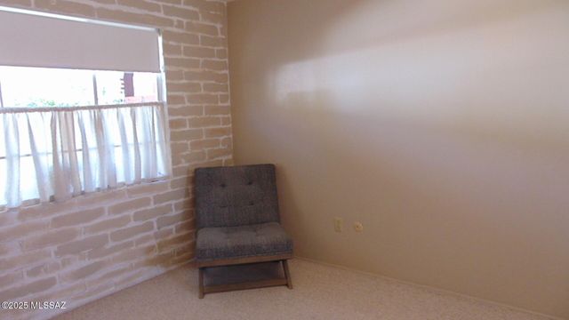 211 W Camino Manzana Unit B, Green Valley, AZ 85614