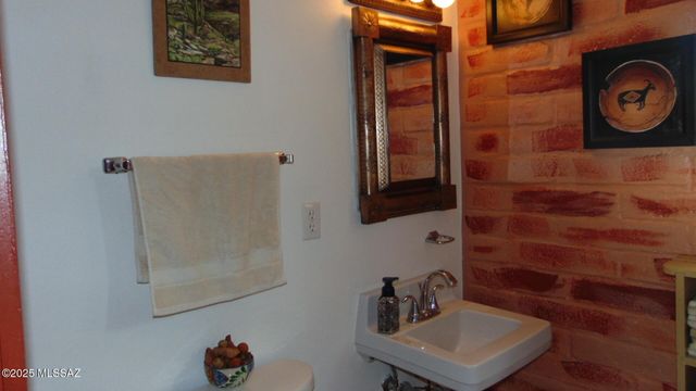 211 W Camino Manzana Unit B, Green Valley, AZ 85614