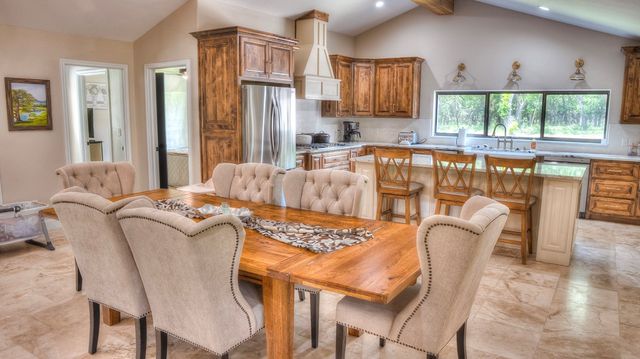 727 Leakey Springs Rd, Leakey, TX 78873