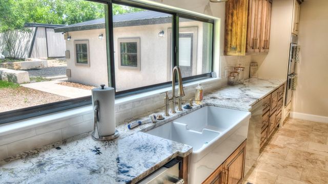 727 Leakey Springs Rd, Leakey, TX 78873